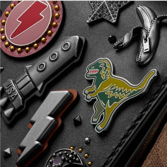 Coach Dinky With Signature Canvas Detail And Souvenir Pins - Picture 12 of 14